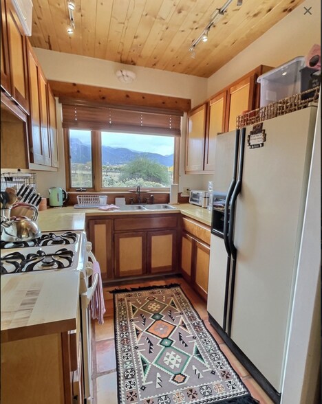 Building Photo - 29 Las Animas Rd