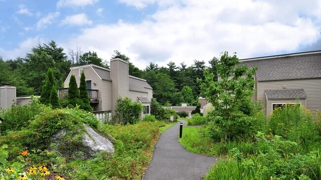 Building Photo - 54 Library Ln