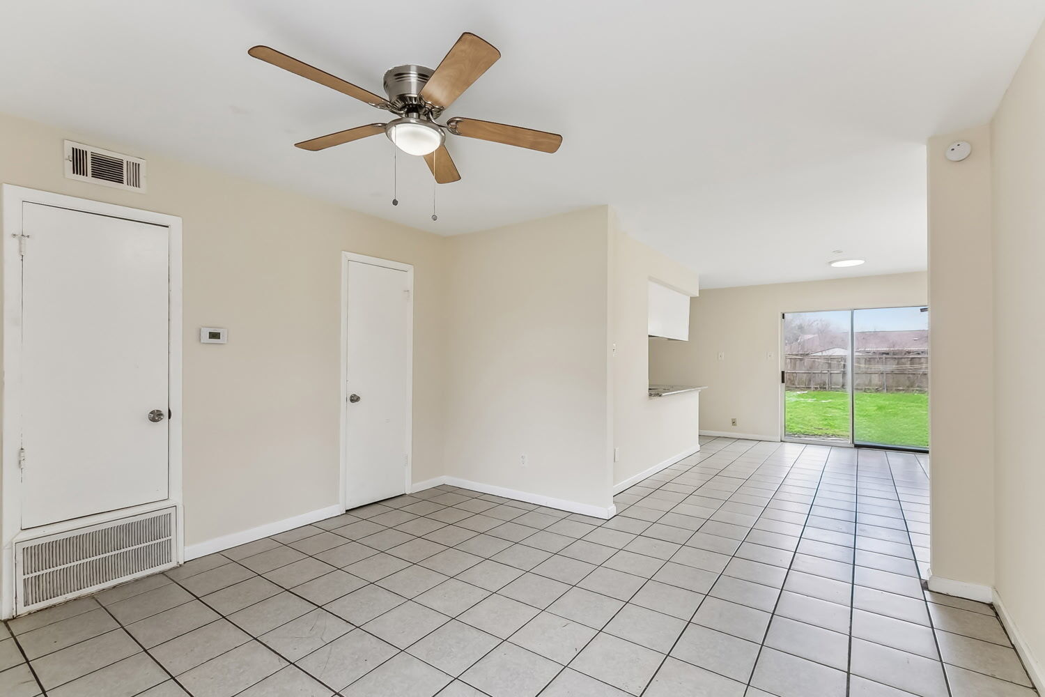 Building Photo - 12483 Warfield Ave