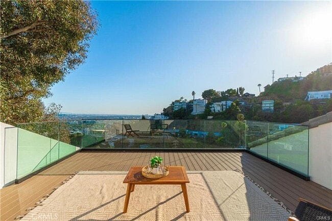 Building Photo - 8566 Hollywood Blvd