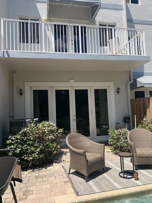 Building Photo - 4216 Sea Grape Dr