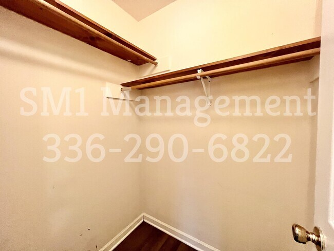 Building Photo - 121 Thomas St