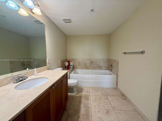 Building Photo - 55 Merrick Way