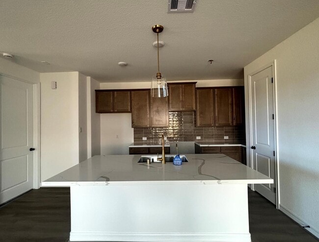 Building Photo - 24231 Dewey Trl