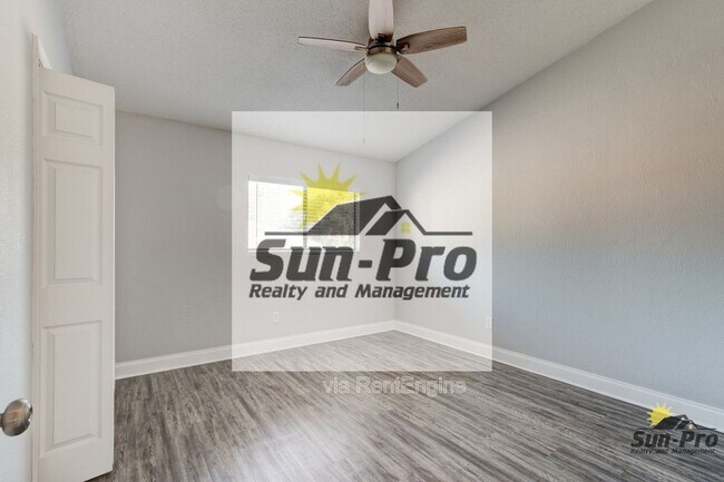 Building Photo - 480 Reed Canal Rd