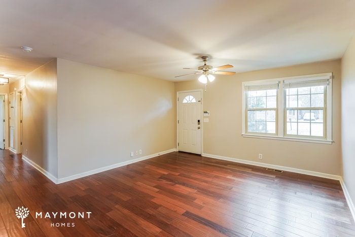 Building Photo - 107 Woodridge Dr