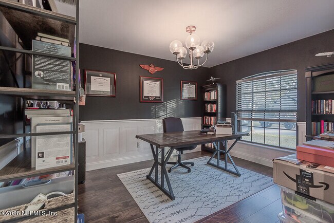 Building Photo - 12041 Wren Hollow Ct