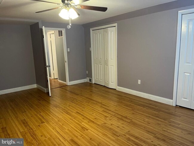 Building Photo - 3506 Mullin Ln