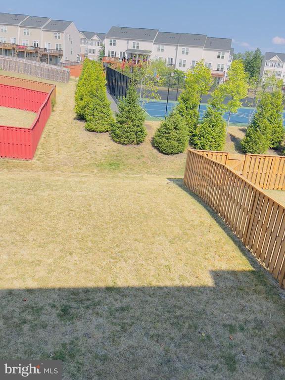 Building Photo - 106 Keller Ct