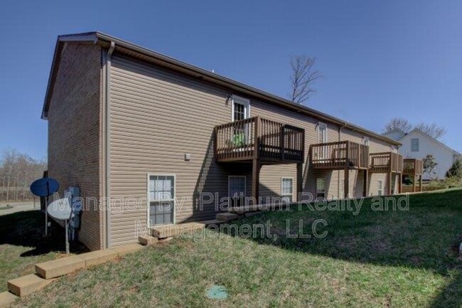 Building Photo - 992-E S Ash Ridge Dr