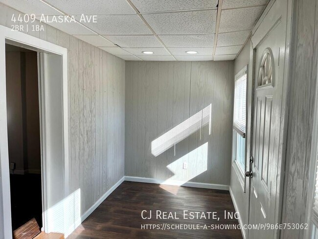 Building Photo - 4409 Alaska Ave