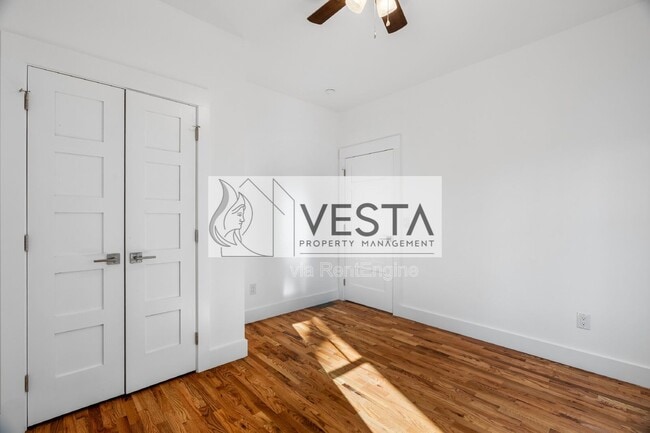 Building Photo - 510 Deaverview Rd