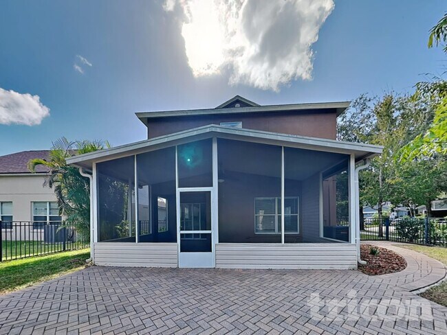 Building Photo - 6137 Skylarkcrest Dr