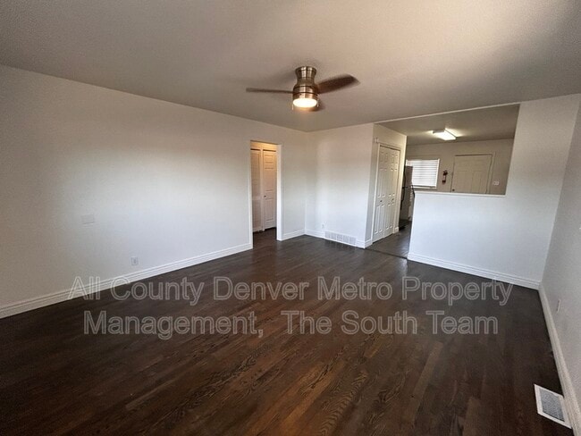 Building Photo - 71 Del Mar Cir