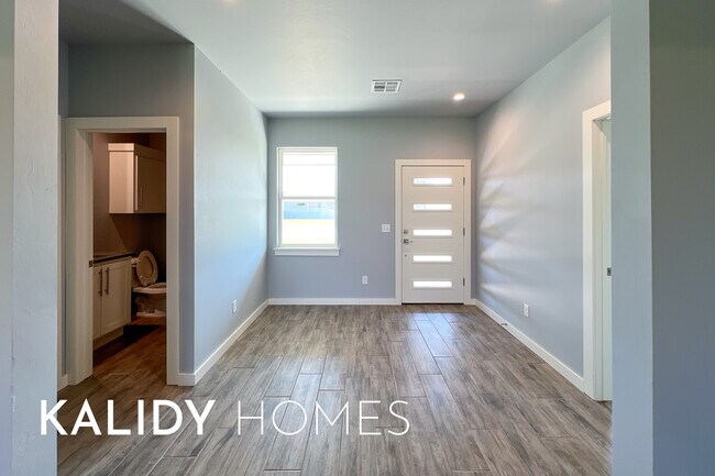 Building Photo - 217 Olde Ml Ct