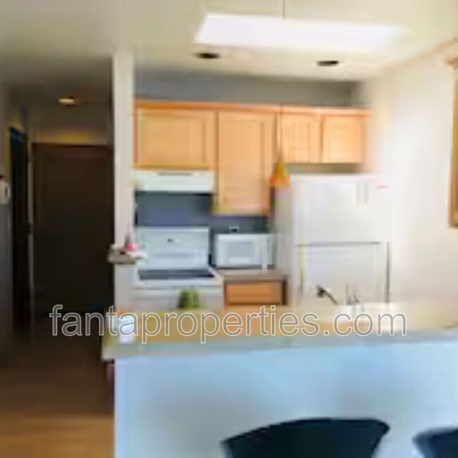 Building Photo - 1312 6th Ave N