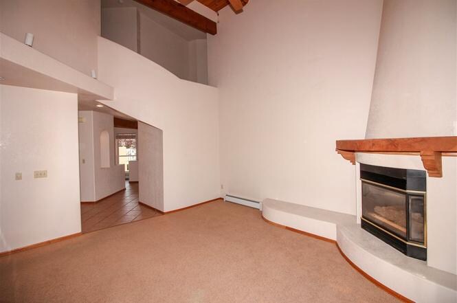 Building Photo - 783 N Sedona Ct