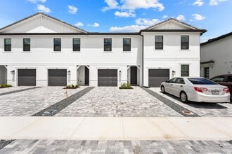 Building Photo - 4315 Efendi Dr