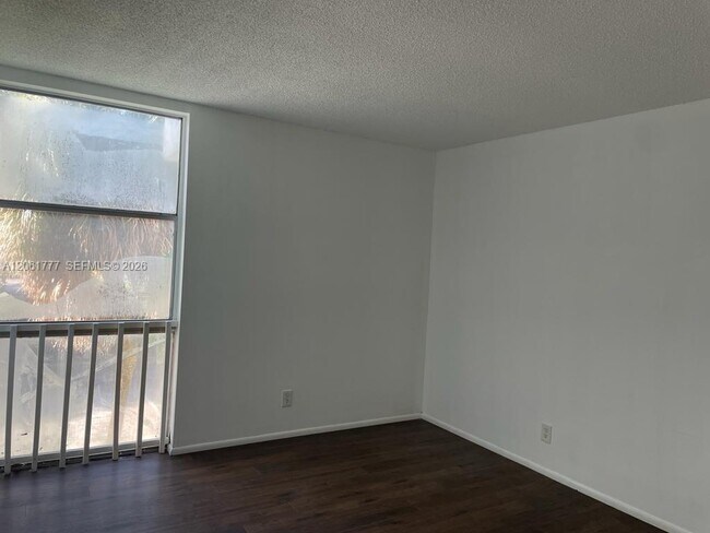 Building Photo - 2017 NW 46th Ave