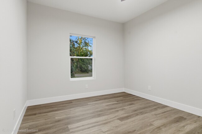 Building Photo - 2205 E 148th Ave