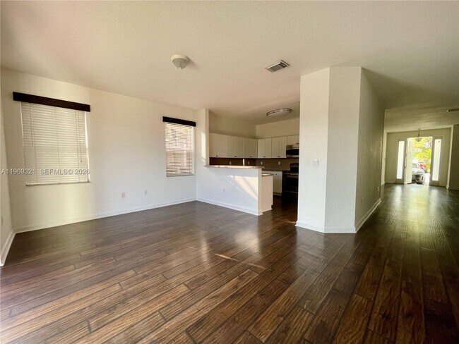 Building Photo - 10844 NW 84th St