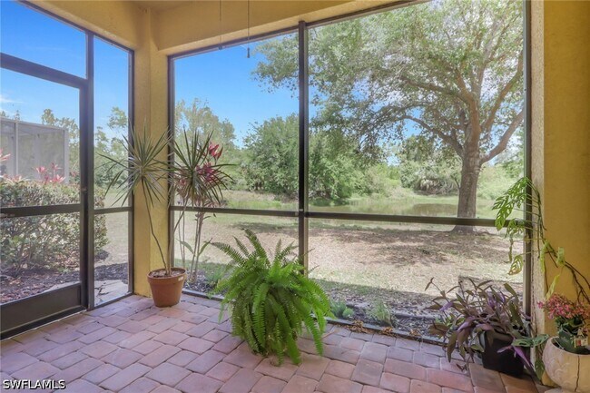 Building Photo - 10260 Olivewood Way