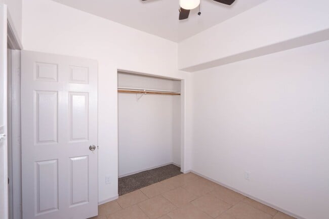 Building Photo - 9399 W Tinajas Dr