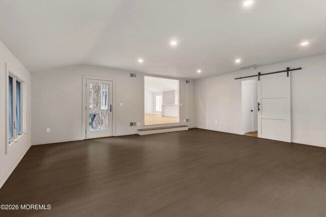 Building Photo - 14 Copperfield Ct