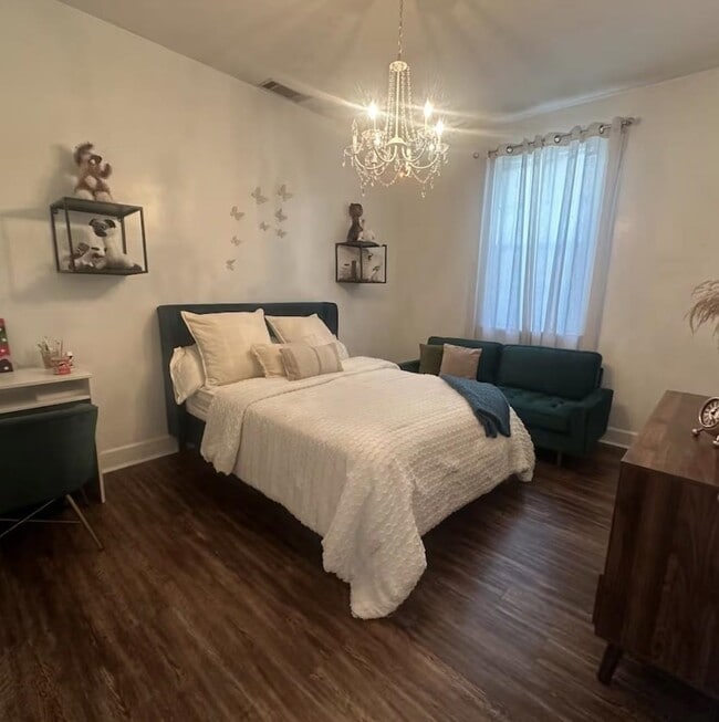 Building Photo - 1133 Blackhawk Way