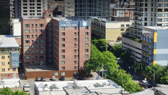 Building Photo - 306 Blanchard St