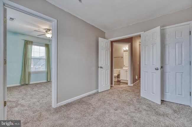 Building Photo - 8740 Jarwood Rd