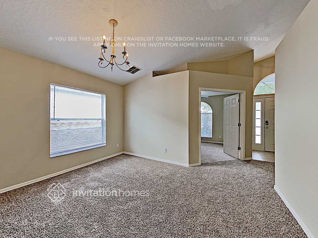 Building Photo - 1040 Lake Charles Dr