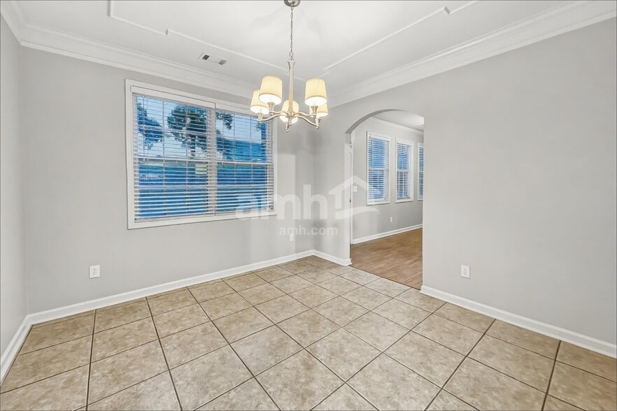 Building Photo - 960 Fountain Glen Dr