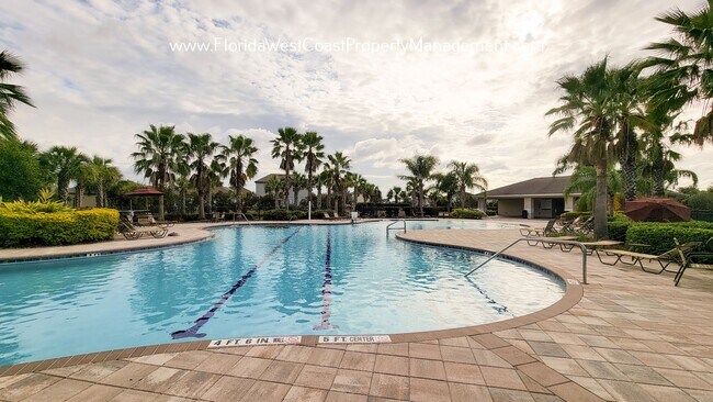 Building Photo - LOVELY 3 BEDROOM/2 BATH HOME WITH FENCED YARD! WILLOW WALK- PALMETTO!!!