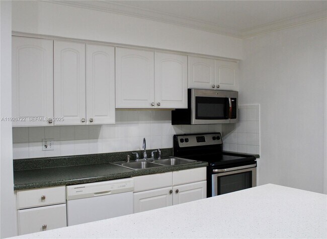 Building Photo - 300 SW 8th St