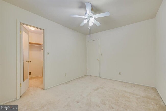 Building Photo - 112 Appletree Ct