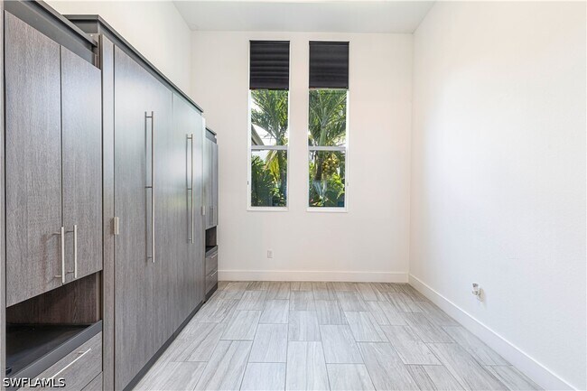 Building Photo - 27180 Williams Rd