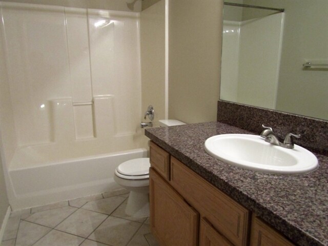 Building Photo - 32 E 2200 S