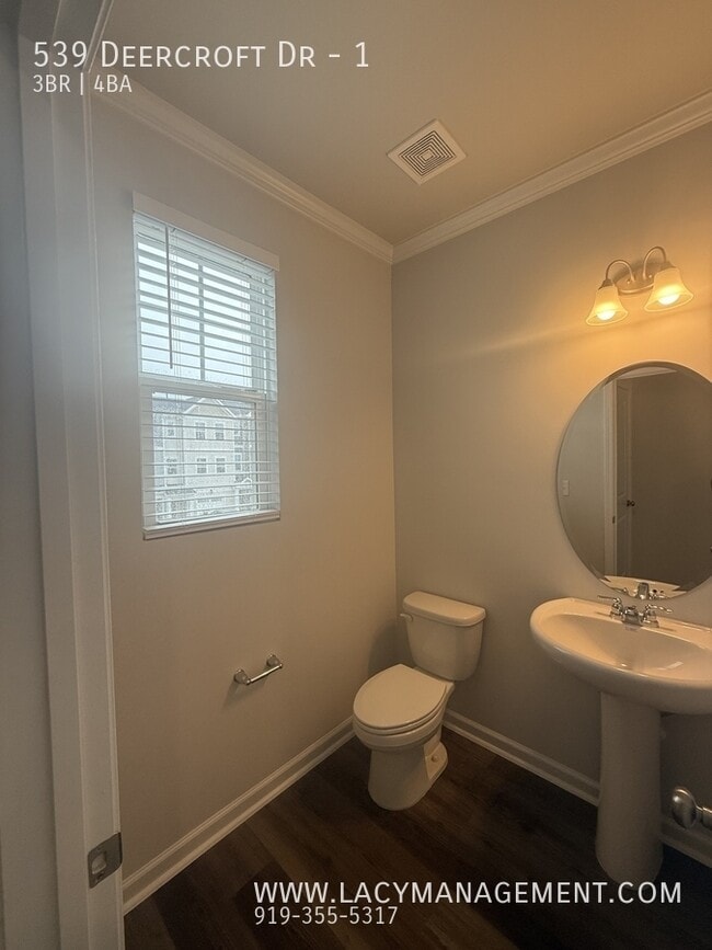 Building Photo - 539 Deercroft Dr