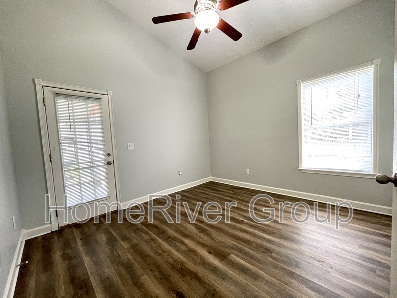 Building Photo - 5753 Eden Ln