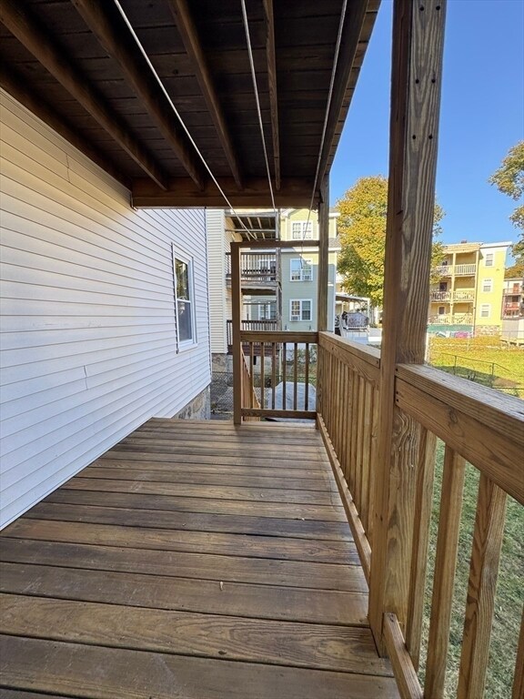 Building Photo - 10 Fawndale Rd