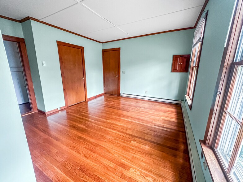 Building Photo - 58 E Bacon St