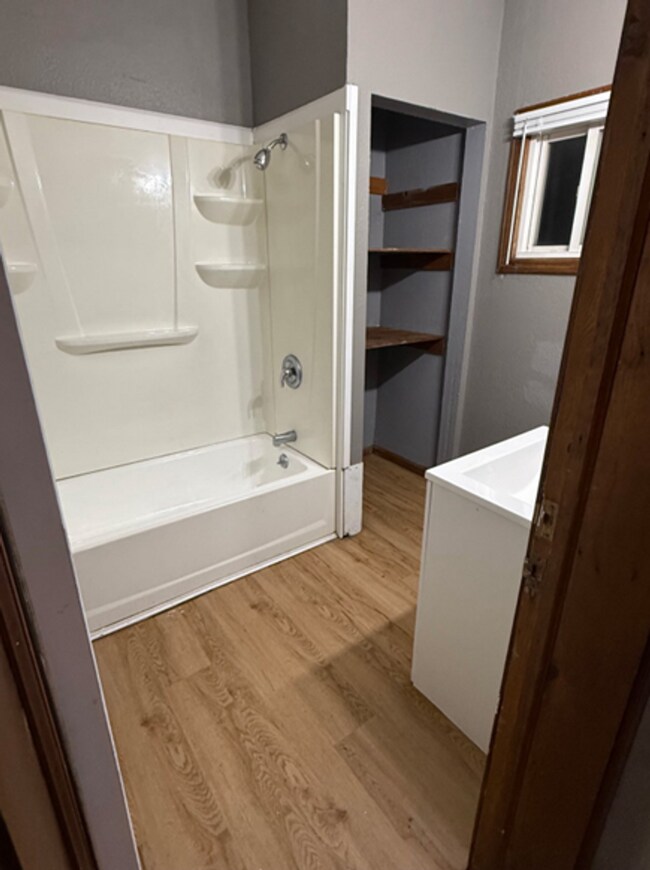 Building Photo - 3483 W 63rd St