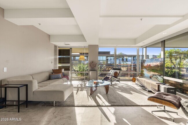 Building Photo - 7167 E Rancho Vista Dr