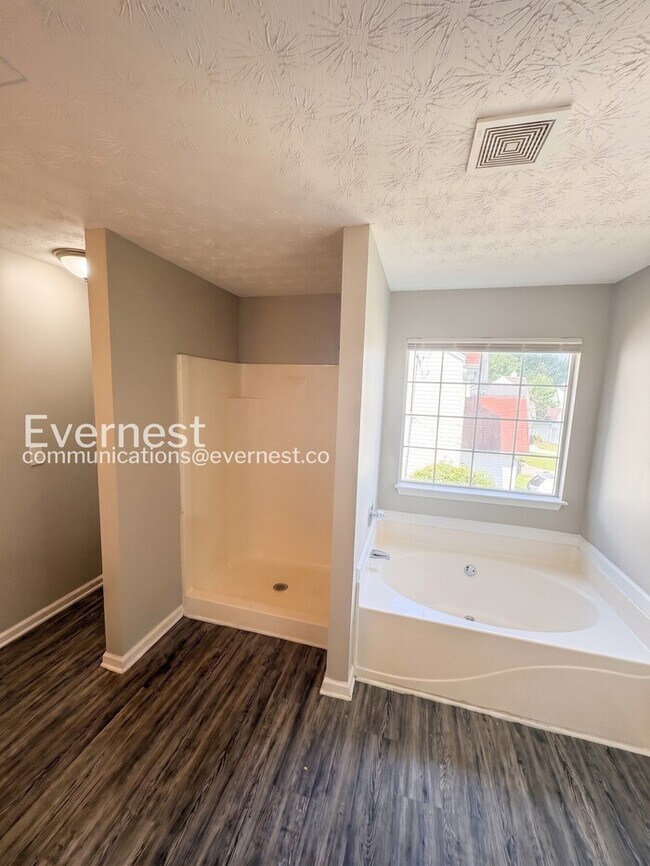 Building Photo - Charming 4-Bedroom Home with Modern Comforts / Pet-Friendly / Vouchers Accepted / Available Now!