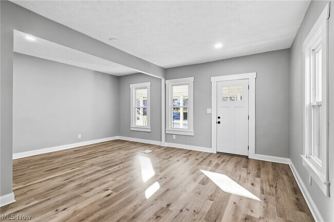 Building Photo - 12701 Plover St