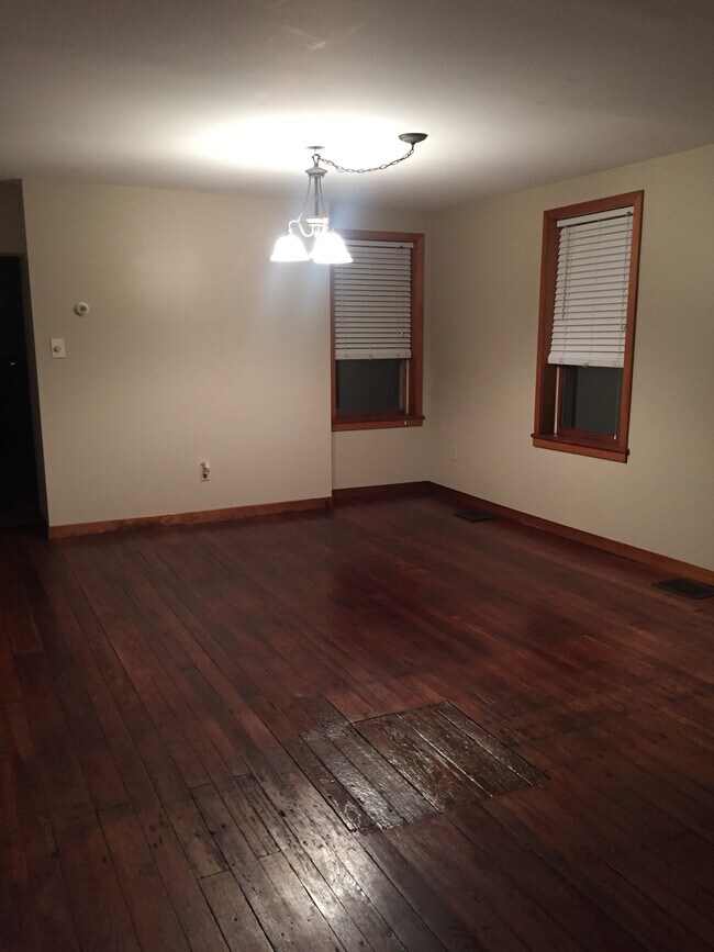 LIVING ROOM - 235 4th St