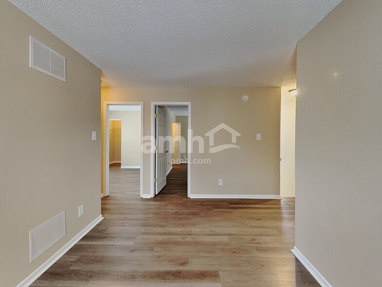 Building Photo - 1854 Wandflower Cir