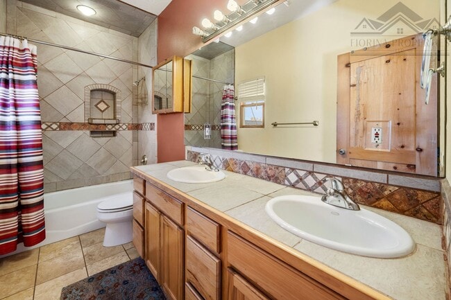 Building Photo - Serene Pueblo-Style Home in Tierra Contenta