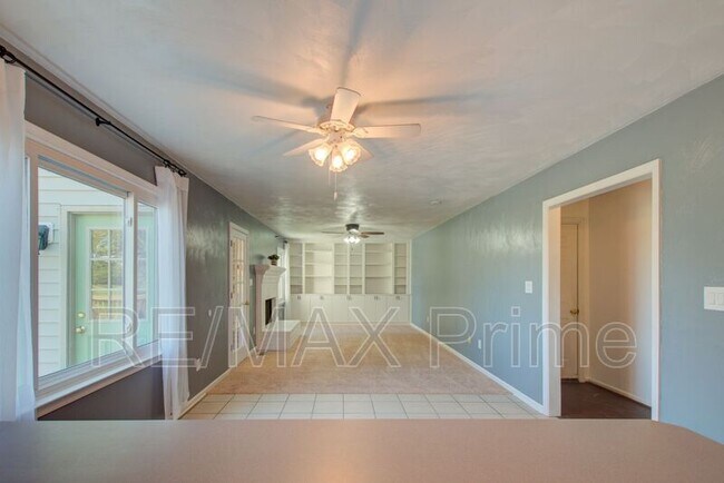 Building Photo - 427 Las Gaviotas Blvd
